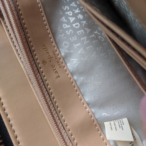 Kate Spade Wallet - Picture 3 of 3